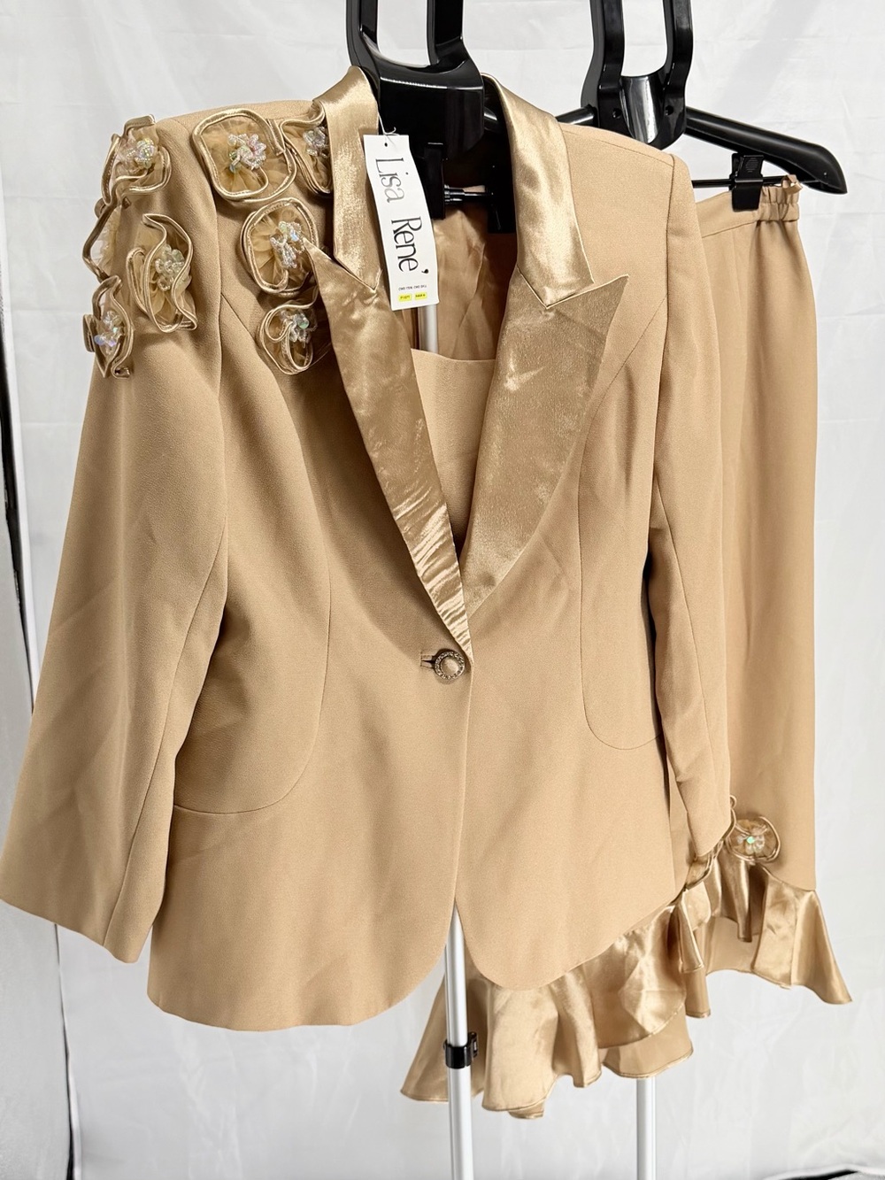 Lisa Rene 2-Pc Gold Satin Trim Skirt Suit Women’s 14 Beaded Sequins Church NWT